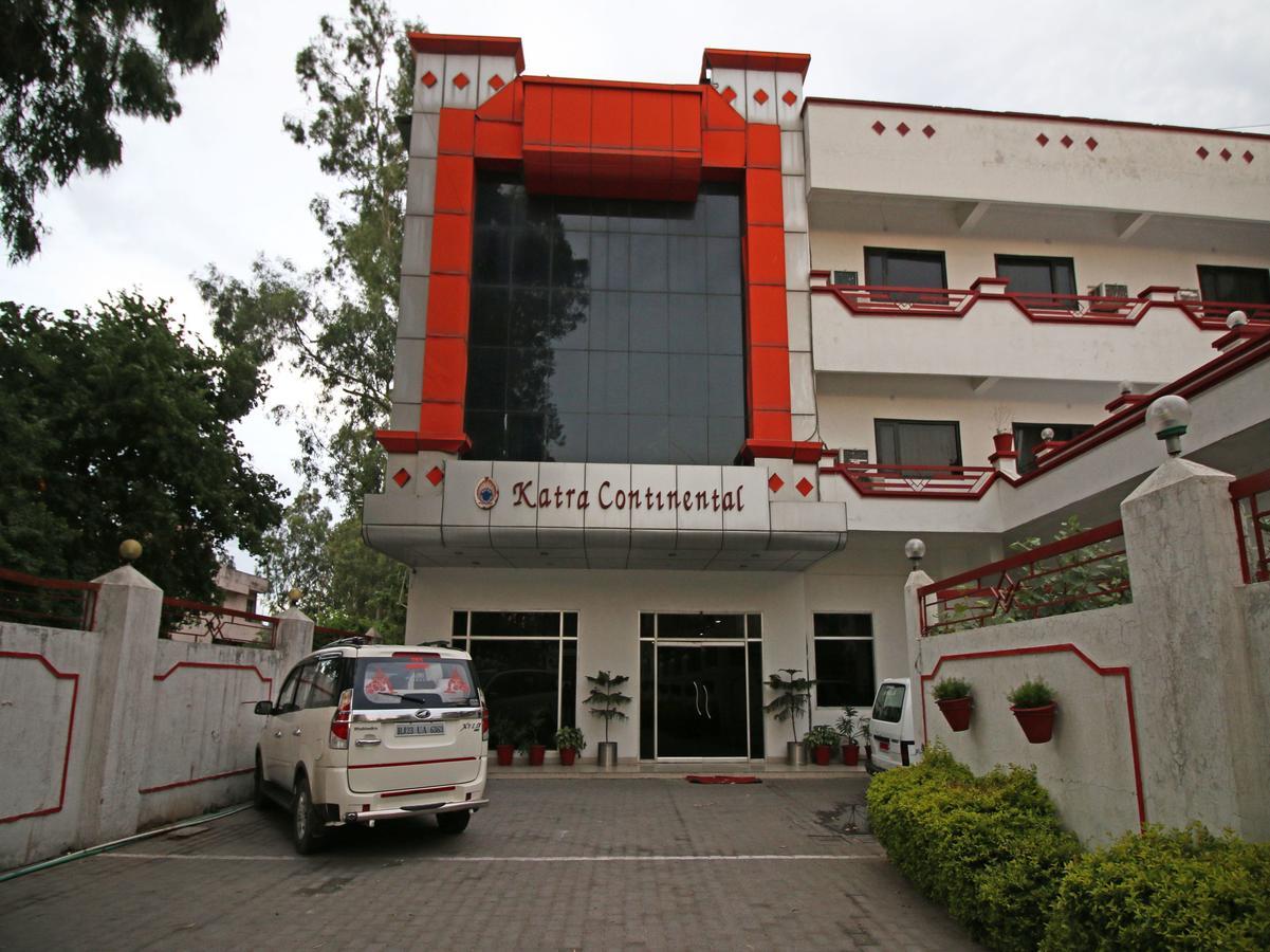 Oyo 5667 Katra Continental Hotel Екстериор снимка